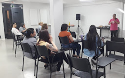 Grupo Leblon promove palestra com atividades para prevenção do câncer de mama