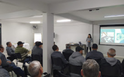 Leblon Transporte e Nobel realizam treinamento de reciclagem para motoristas de ônibus